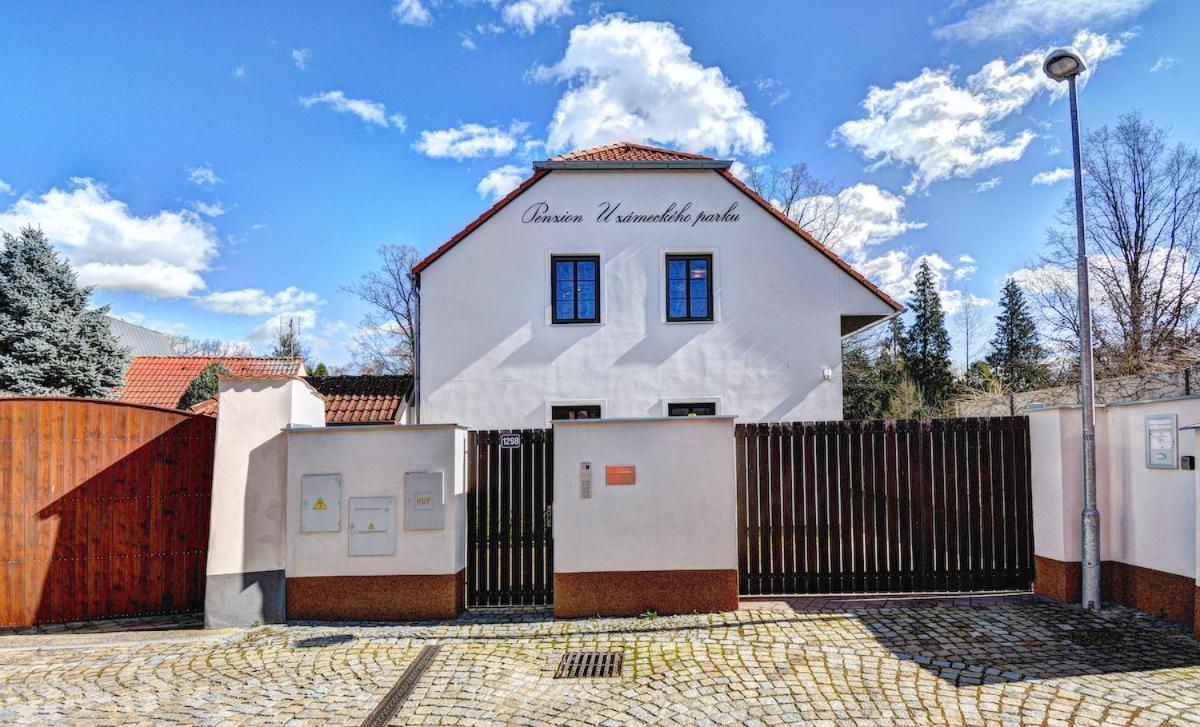 Penzion U zámeckého parku Trebon Exterior foto
