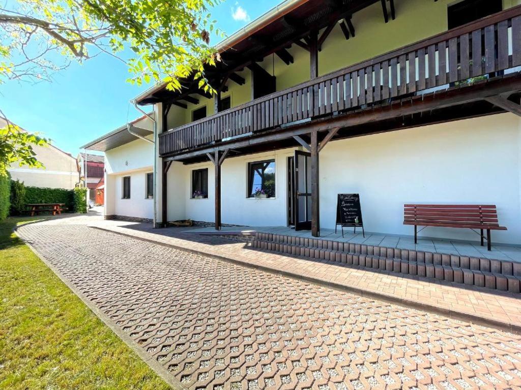Penzion U zámeckého parku Trebon Exterior foto